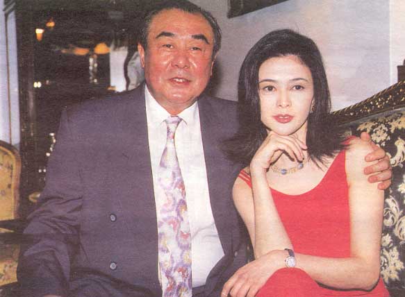 Rosamund with her father Kwan Shan - well known actor from the 60s